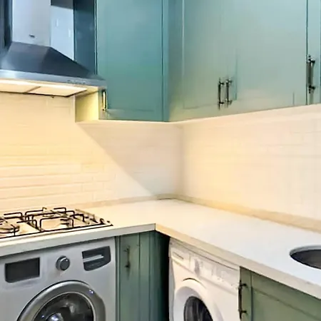 Luxury Living Stylish Comfort In Levent Apartment *